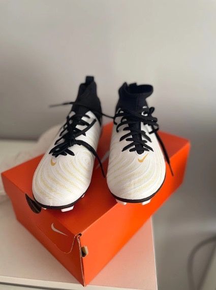Chuteiras Nike Phantom