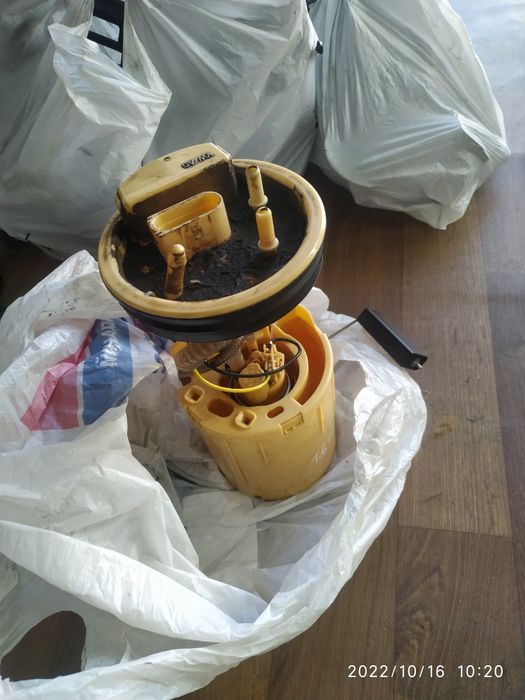 Фіксатор АКБ кадді, кронштейн кріплення АКБ caddy