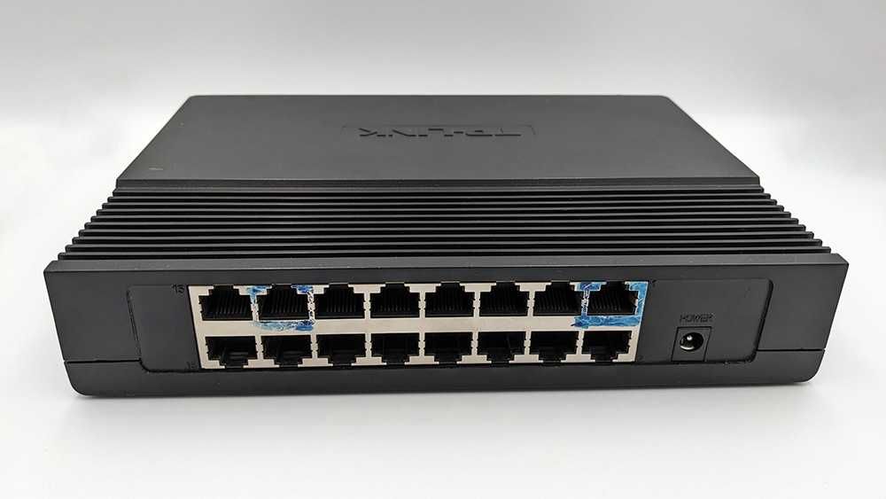 Світч, комутатор Tp-Link TL-SF1016D