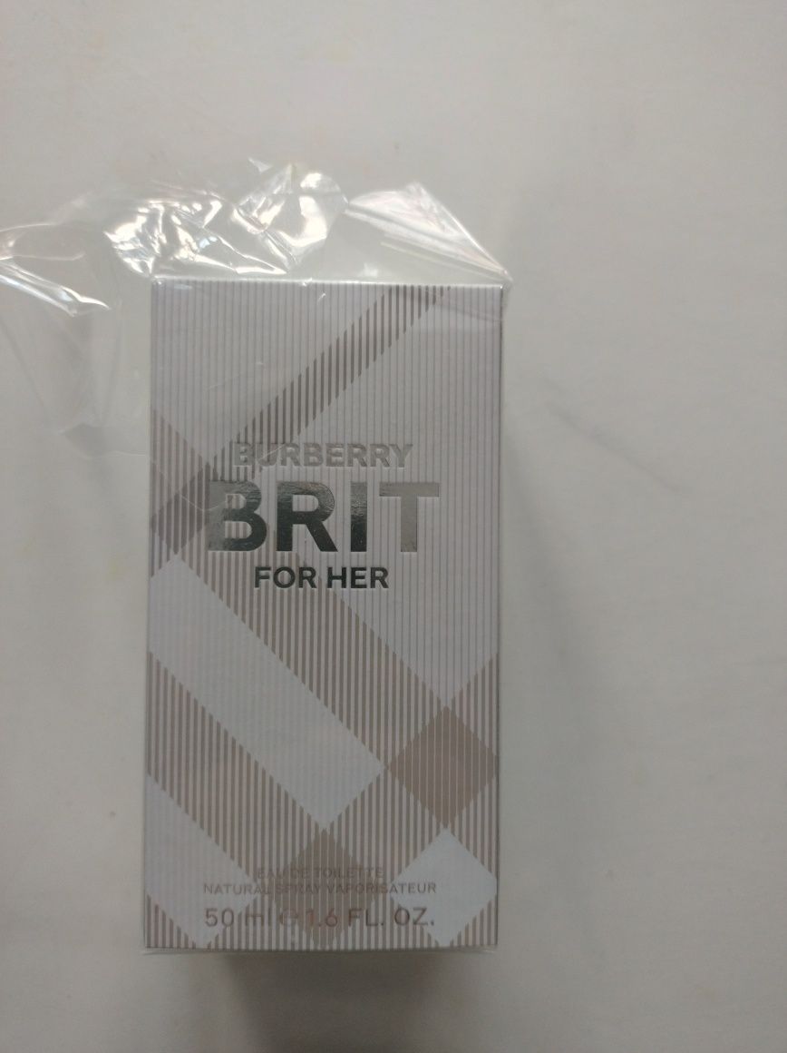 Puste pudełko burberry brit