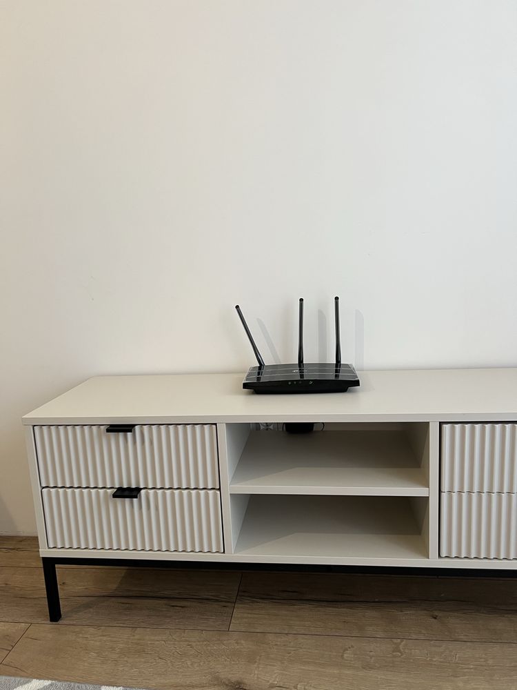 Szafka RTV minimalistyczny design