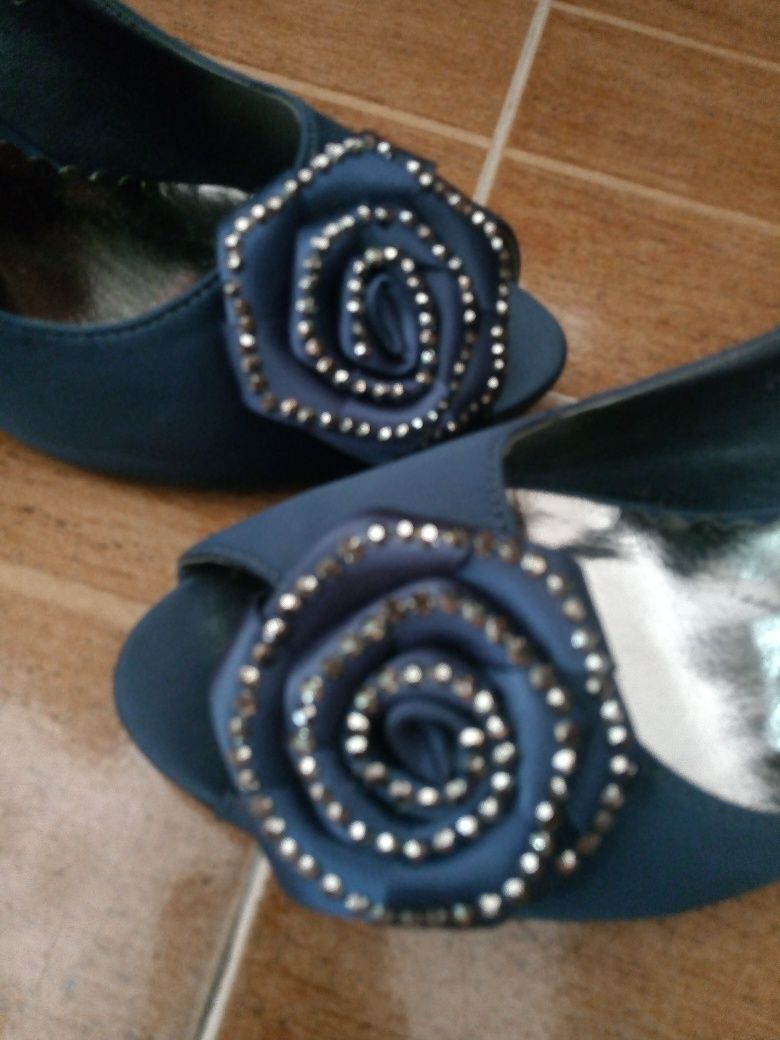 Sapatos  azul  escuro