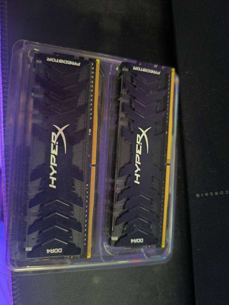 Pamięć RAM DDR4 HyperX Predator RGB 16GB 3200 MHz CL16