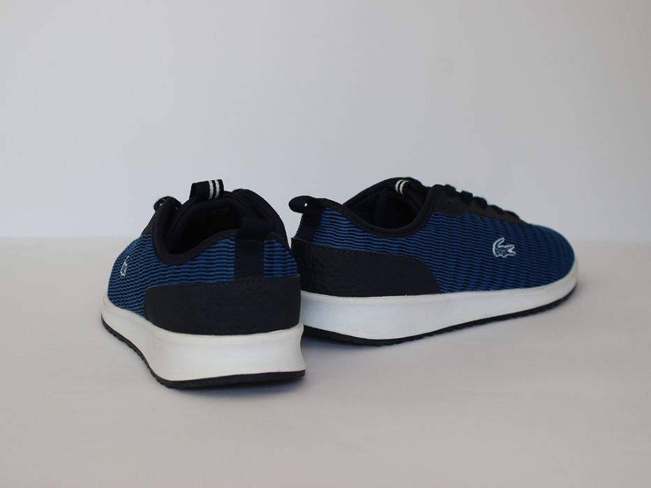 Сині спортивні кросівки lacoste lt spirit sneaker