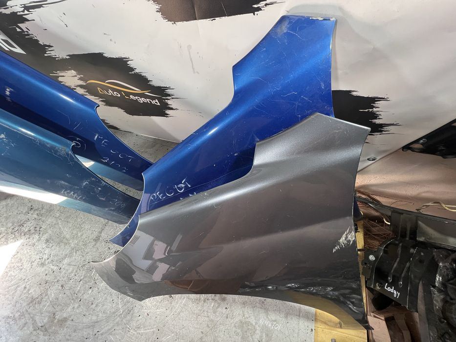 Крила від Peugeot 207 в різних кольорах