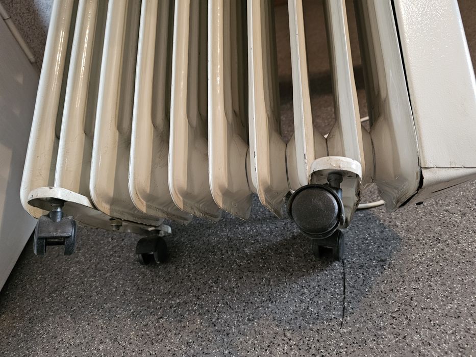 Grzejnik olejowy grzejnik wnętrzowy prl grzejnik rzeberkowy selfe