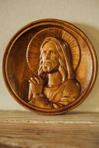 Drewniana ikona modlitwa.Rzeżba