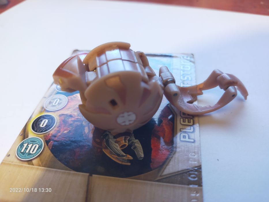 Figurka Bakugan ® wraz z kartą magnetyczną