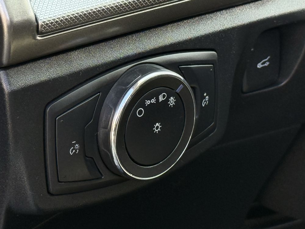 Ford Fusion Hybrid в идеальном состоянии