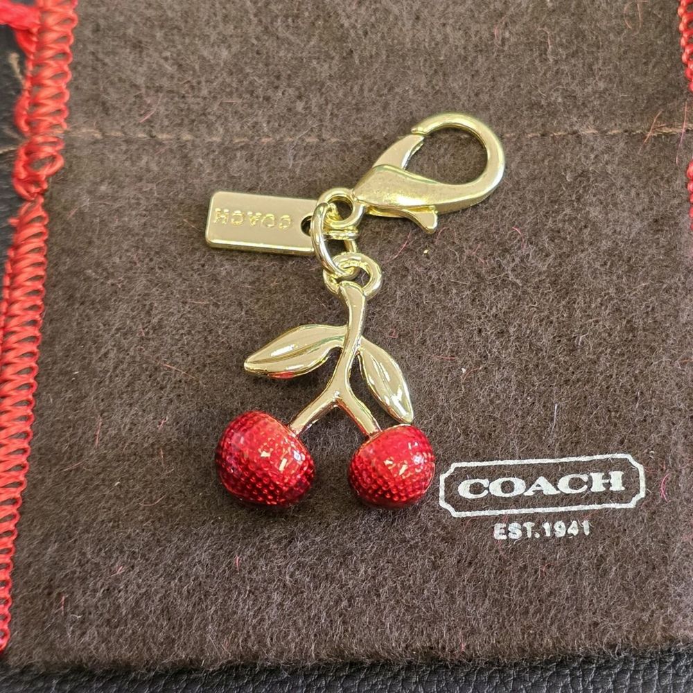 Кулон підвіс Брелок Coach оригінал