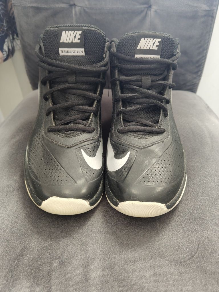 Nike team hustle D 7