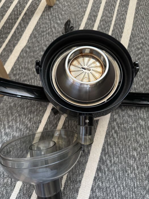 Соковижималка Philips HR1832/02