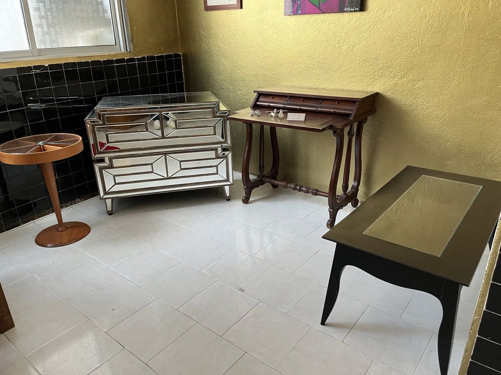 Cómoda vintage (com exterior em espelho)