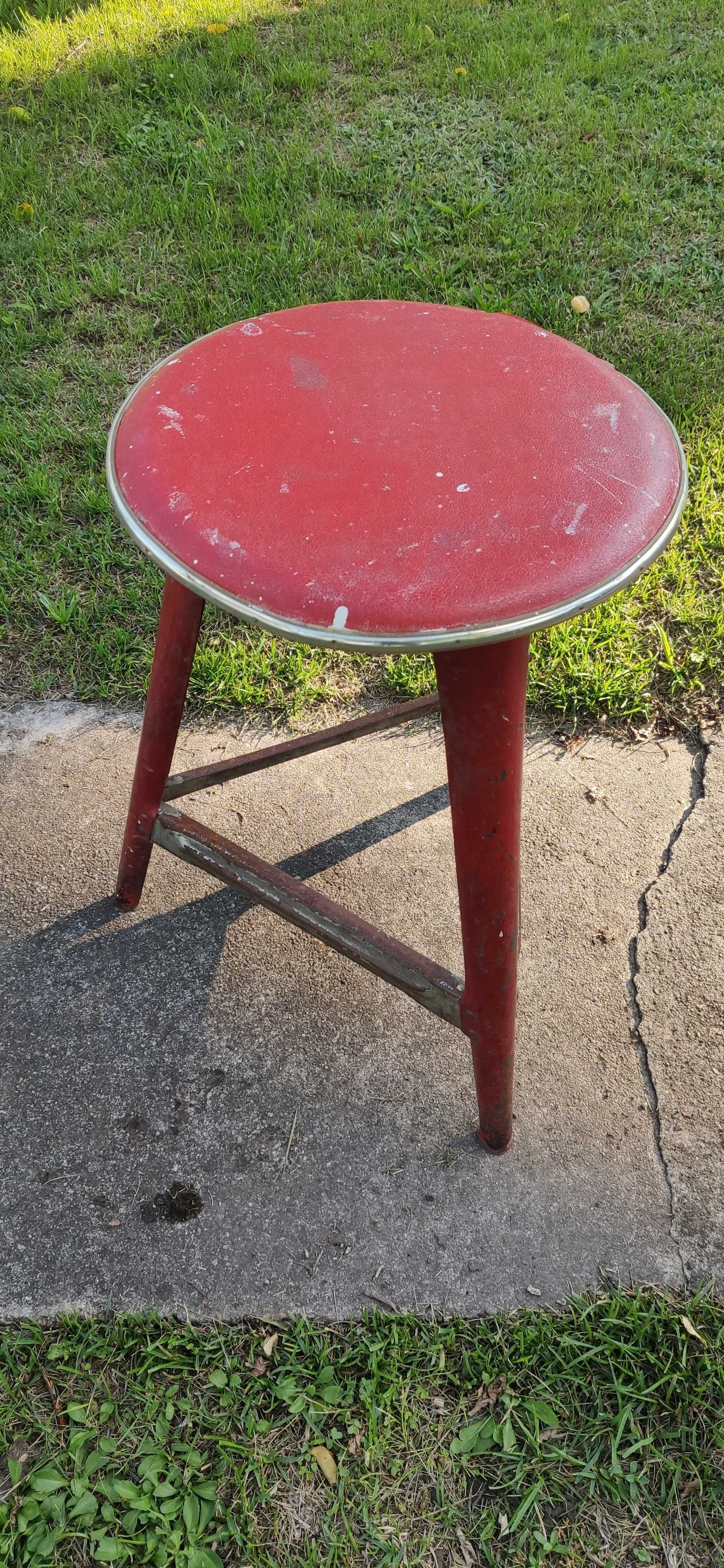 Taboret niemiecki  metalowy D.R.G.M.