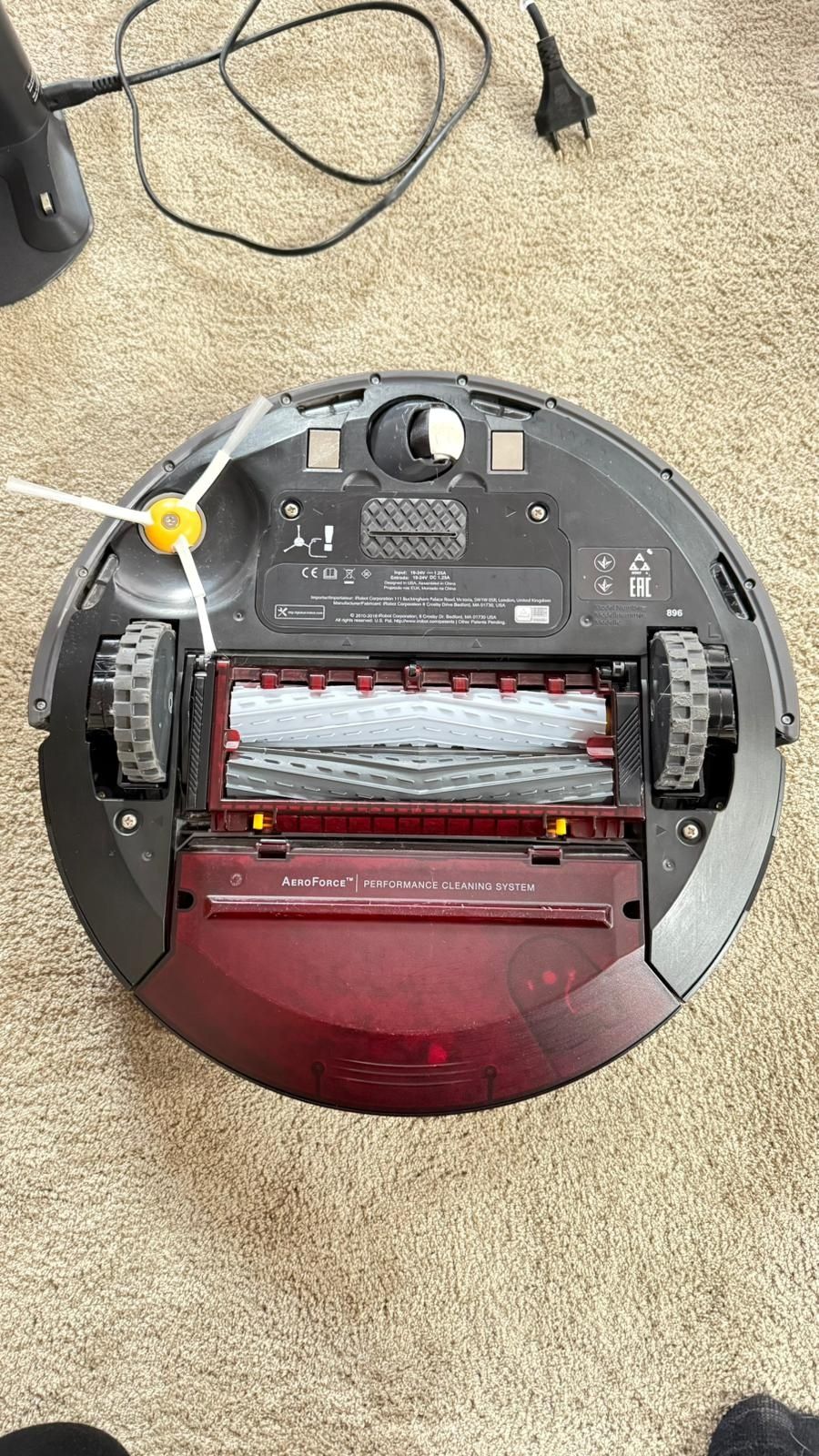 iRobot Roomba 896