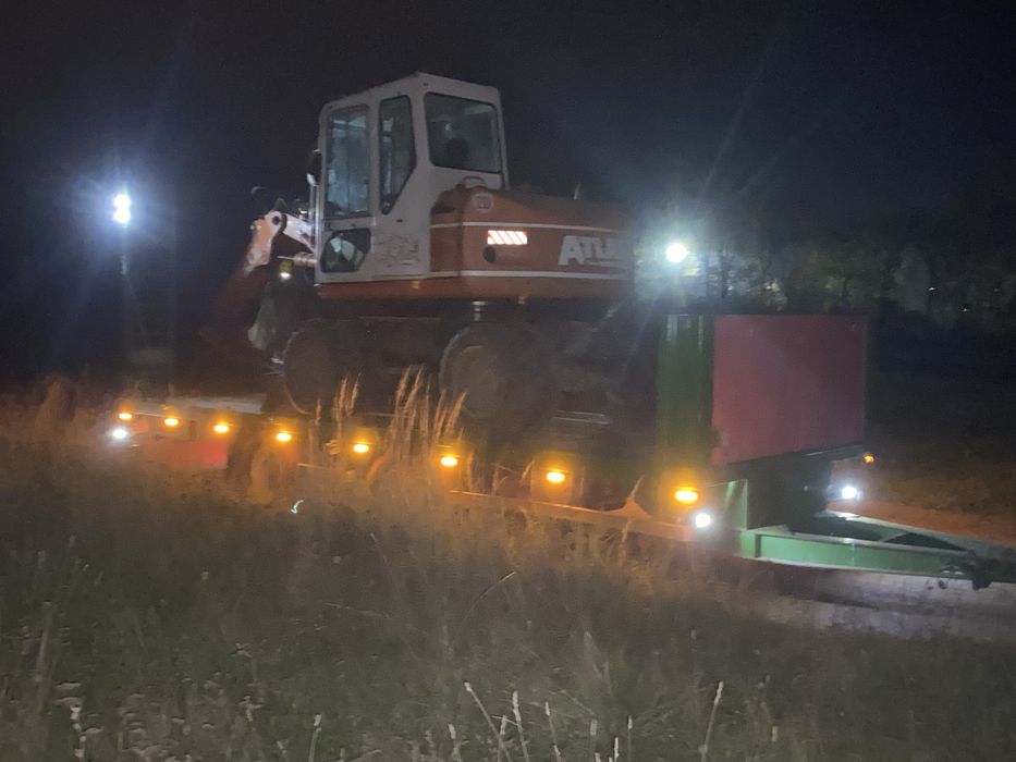 Продам лафету  для перевезення спец технікі