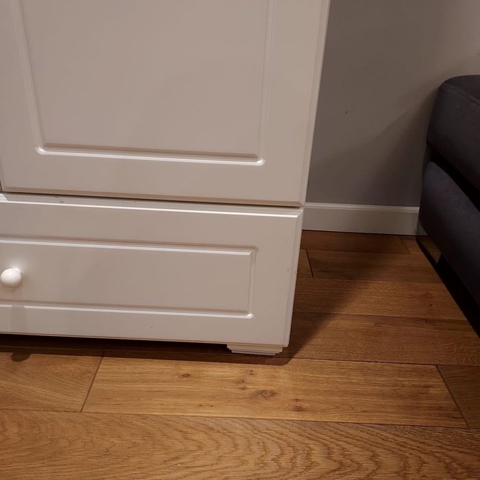 Szafa biała do pokoju