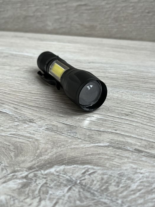 Фонарик универсальный, 2 светодиода