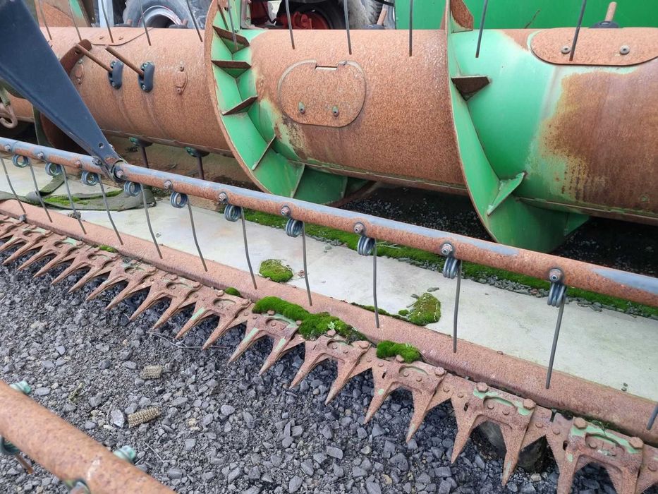 Heder Przystawka kombajnu John Deere 614R