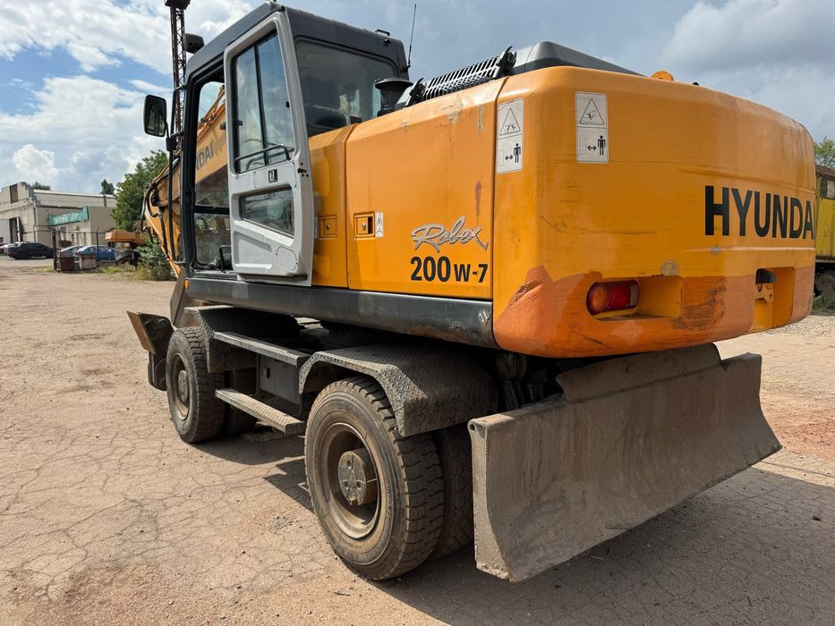 Экскаватор  Hyundai R 200-W7 2008