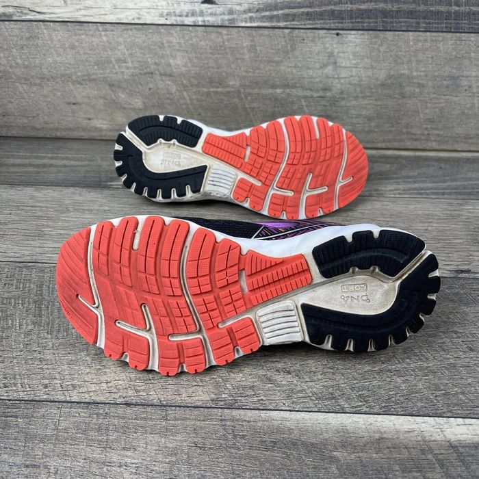 Кросівки оригінал безкоштовно