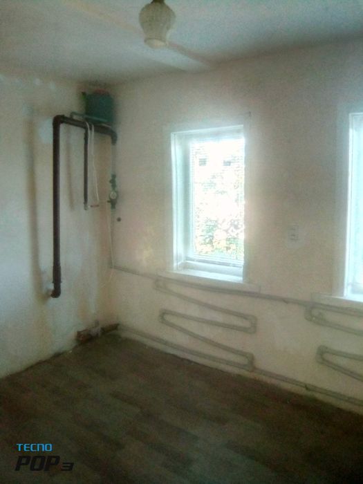 Продам будинок м.Валки.