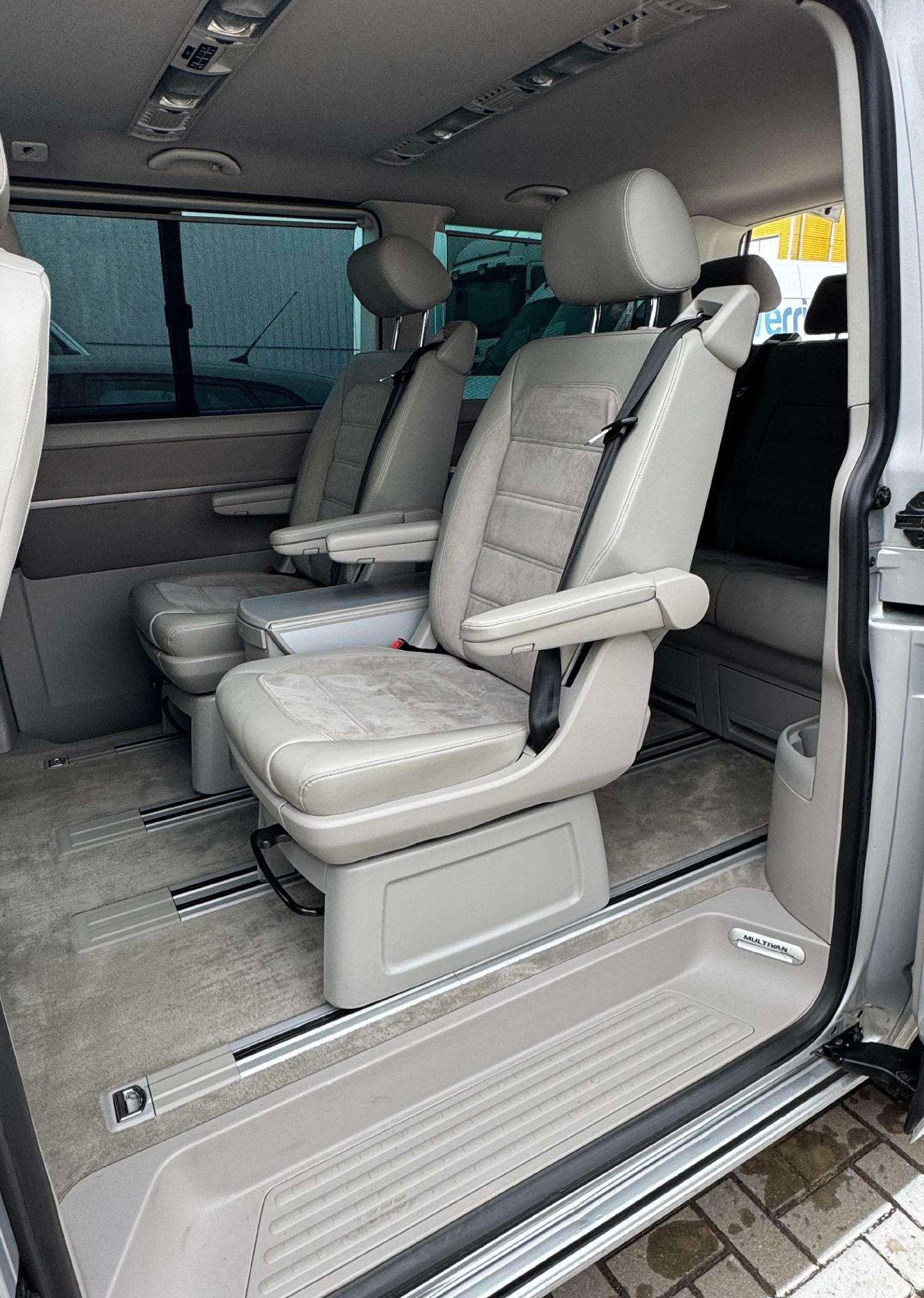 Volkswagen Multivan