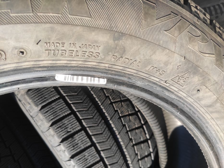 Зимняя резина 205.55.16 Bridgestone Blizzak VRX.20р.19р.7.5мм.7мм.Jap.