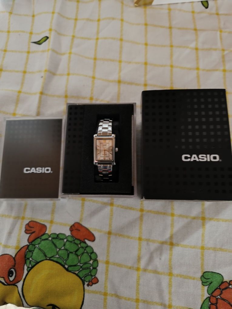 Relógio Casio de senhora novo