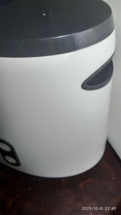 Електрична м'ясорубка Vitek VT-1675