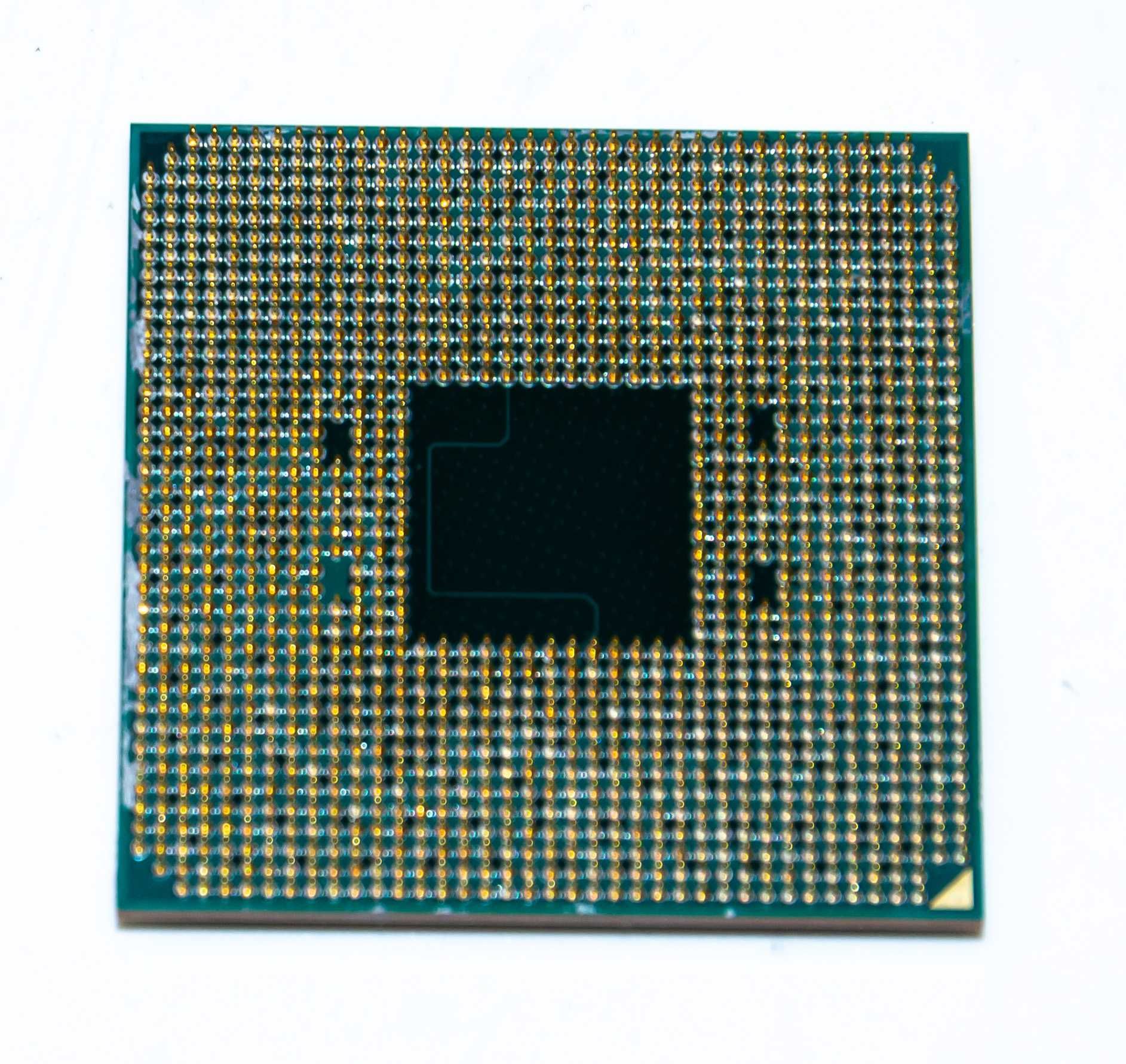 Procesor AMD Ryzen 3 3200GE 4x3.3GHz 4MB AM4
