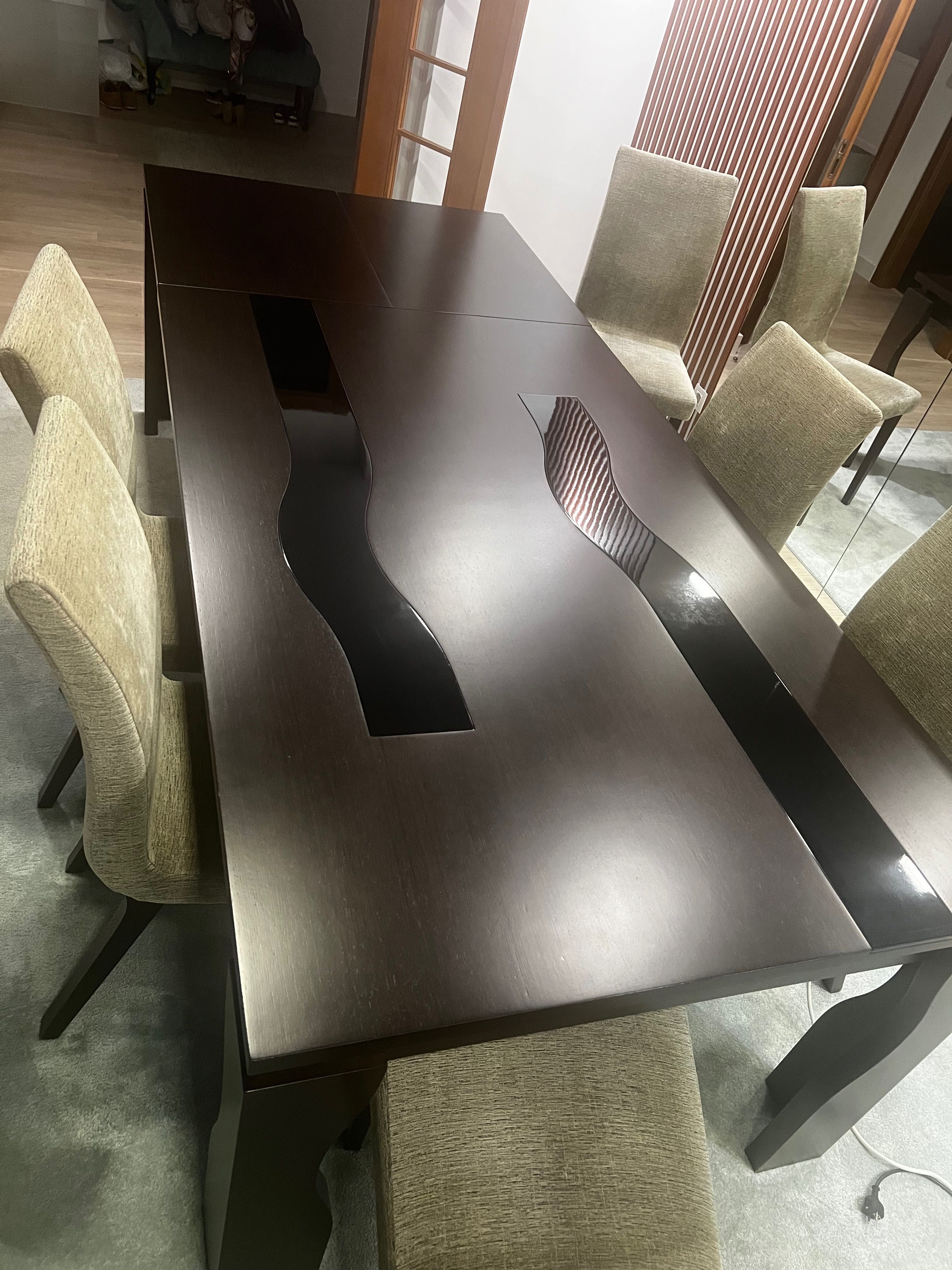 Mesa de jantar extensível