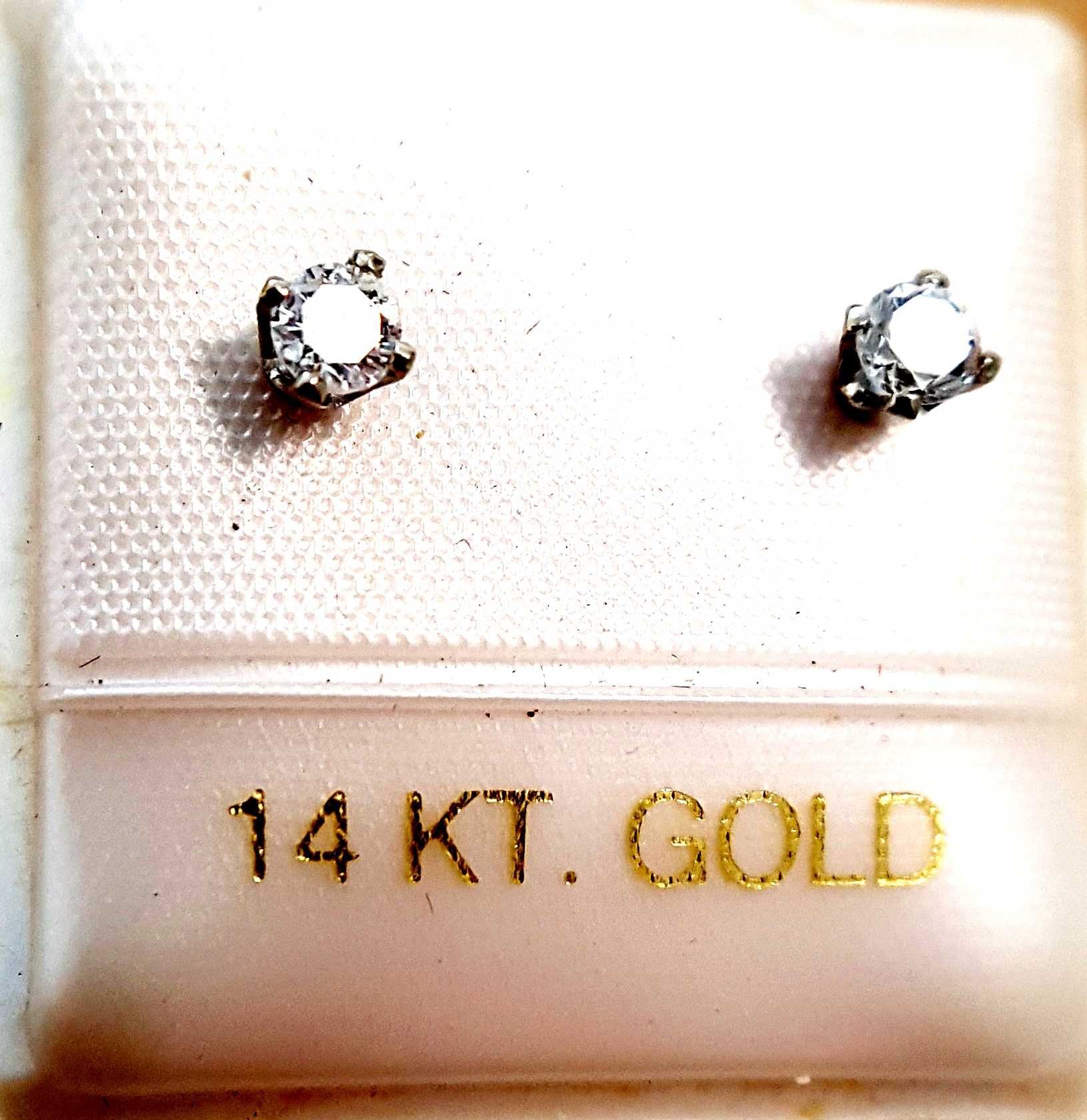 Złote kolczyki 14K 585 sztyfty brylanty 0.10 ct