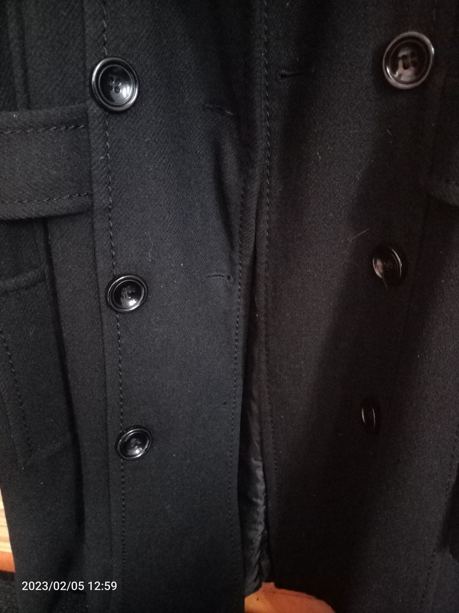 Czarny damski płaszcz H&M roz.36