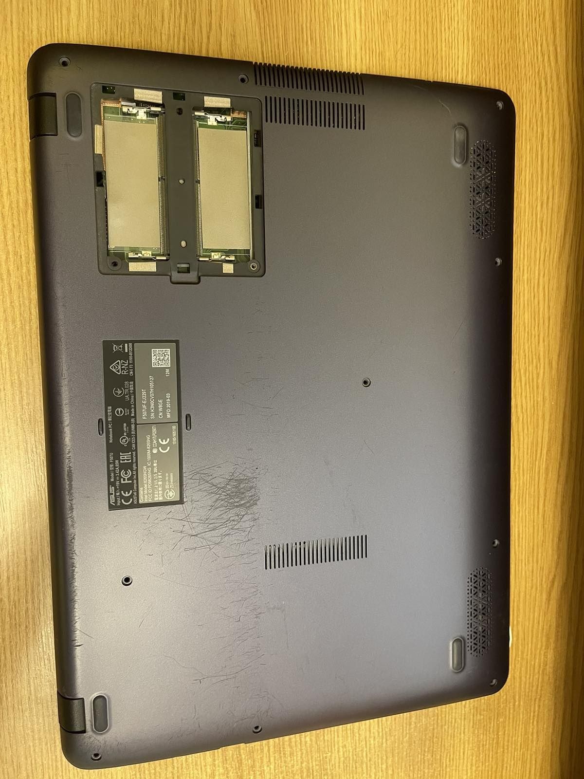 Asus f507uf неробочий на запчастини
