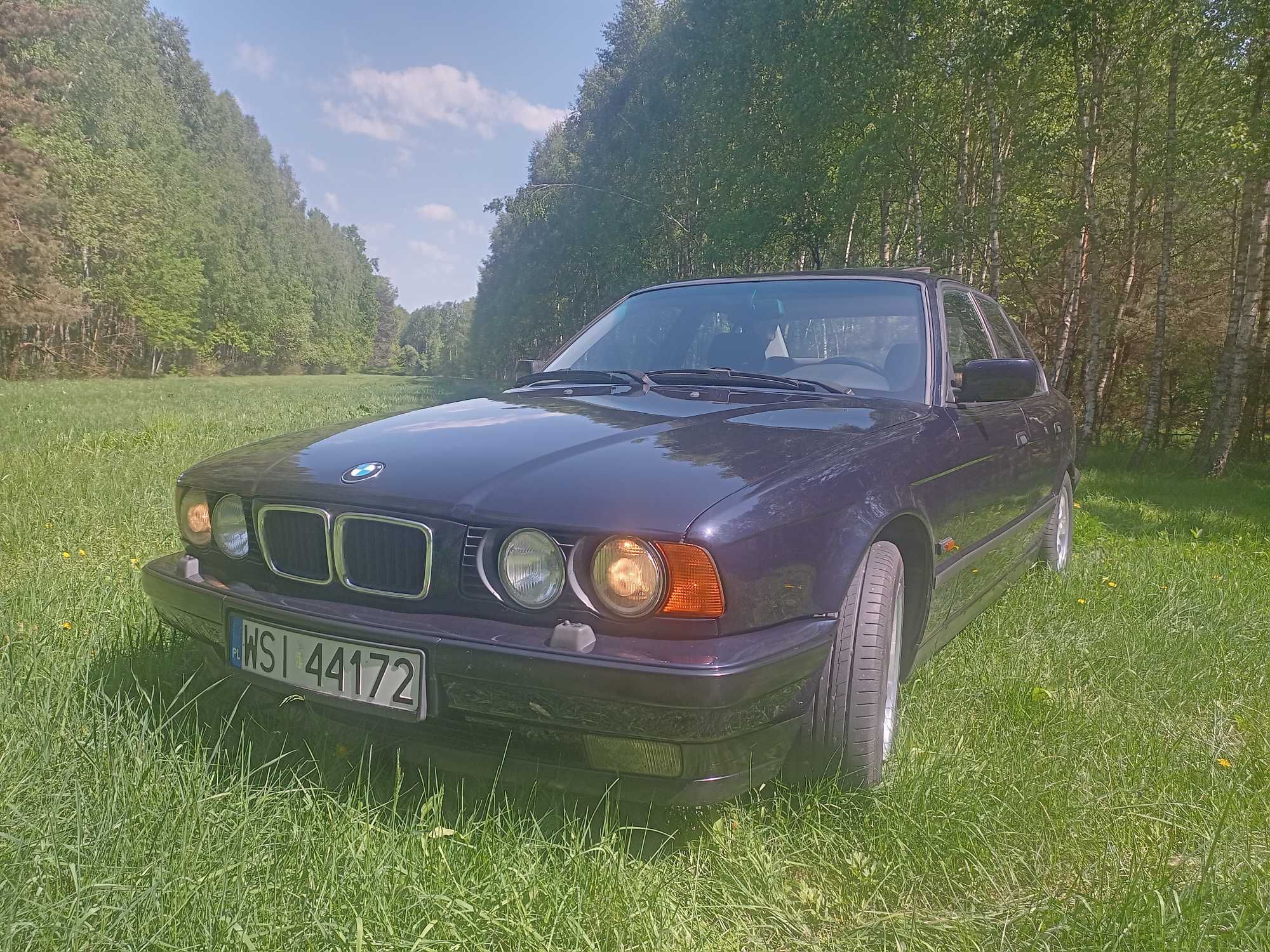 Zawiozę do ślubu pięknym BMW klasycznym BMW E34