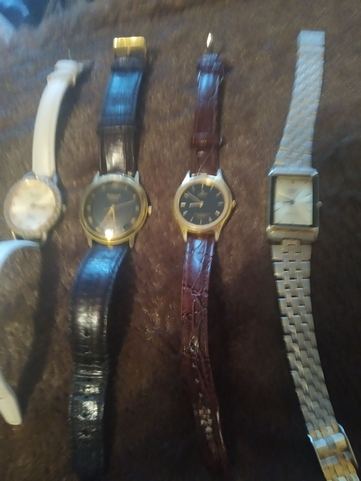 Кварцевые часы разных марок
