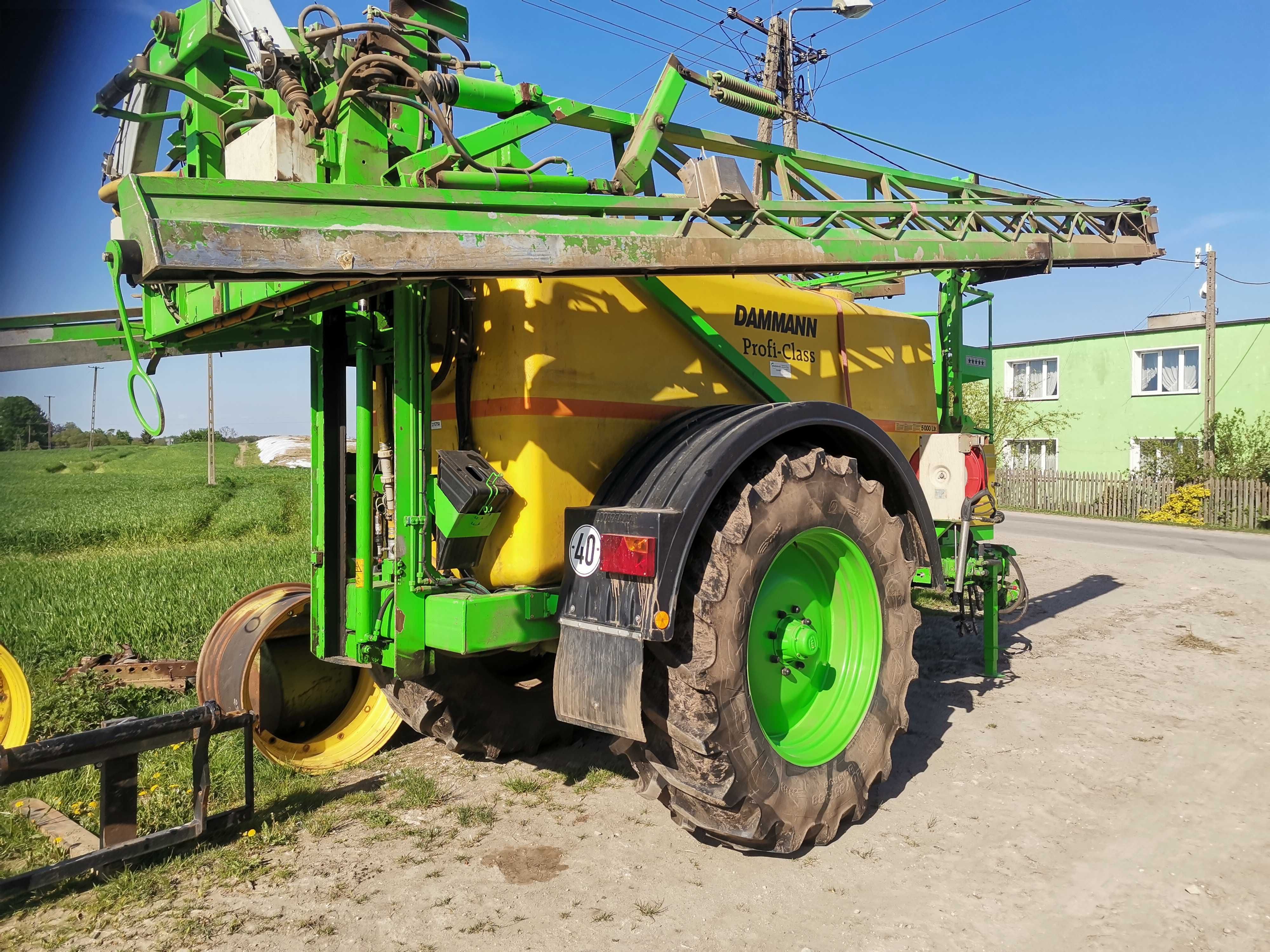 Dammenn Profi-Claas ANP 5000,Amazone ,Rau. John Deere