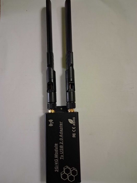 4G LTE модем Sierra Wireless EM7455 в металевому корпусі з антенами.