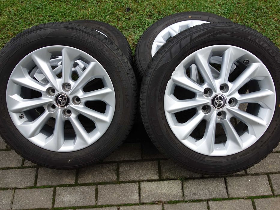 Koła Zimowe TOYOTA COROLLA E21 Camry AVENSIS AURIS 16'' Jak Nowe  TPMS