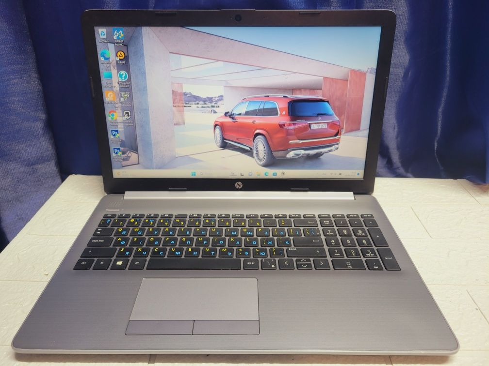 Hp 15.6 HD Ryzen 5 3500/16Ddr4/256SSD+500HDD/Radeon Vega 8 2Gb