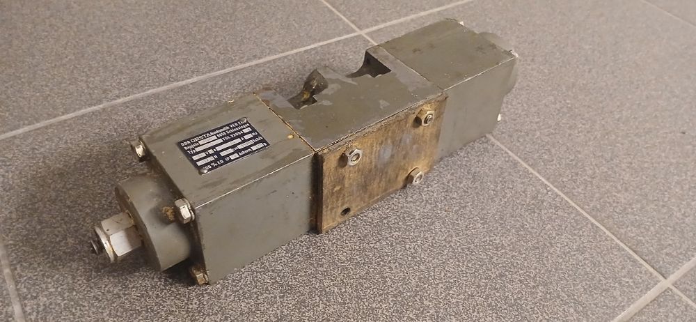 Rozdzielacz hydrauliczny elektromagnetyczny ORSTA WV NW 10 – używany