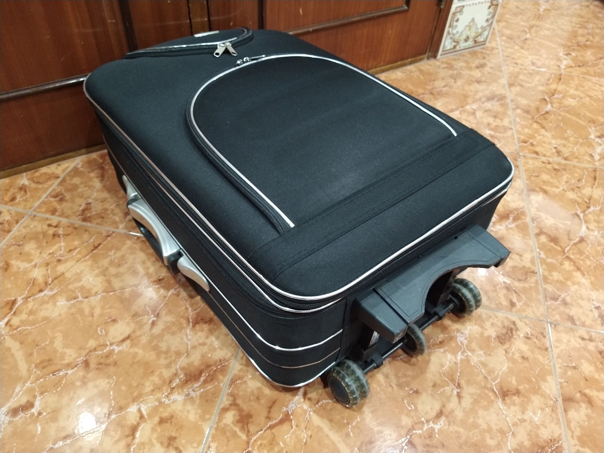 Mala malas de porão até 23 kg viagem casa quarto apartamento vivenda.