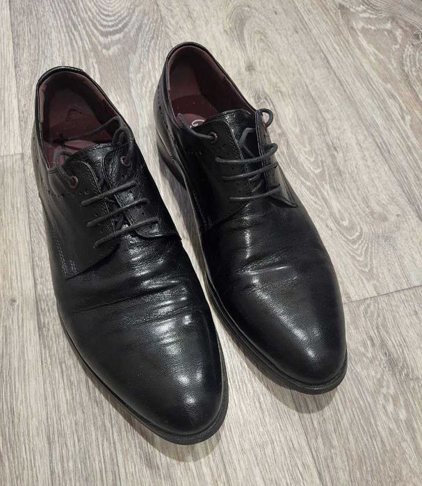 Шкіряні туфлі Брогі з натуральної шкіри, розмір 40