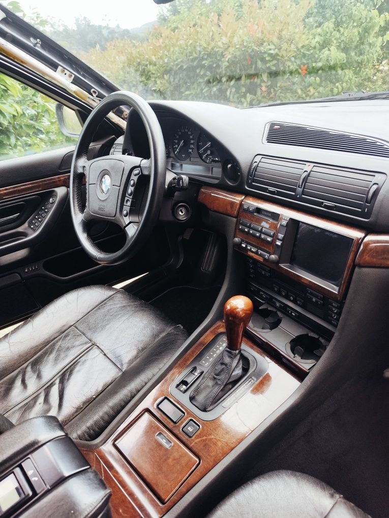BMW E38 725 TDS Caixa Auto