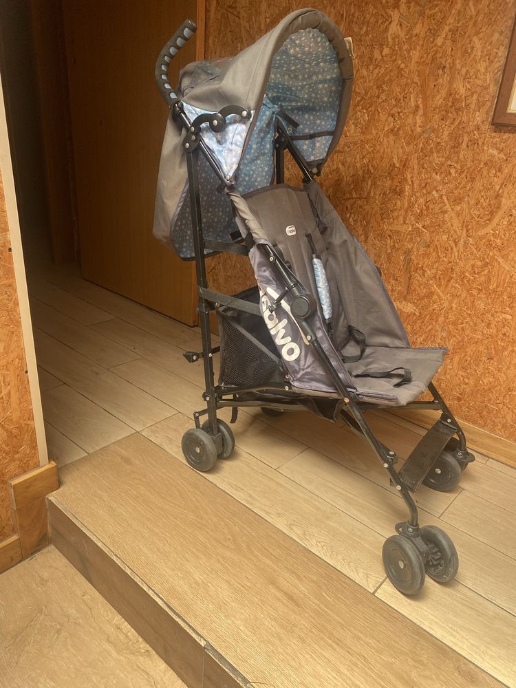 Carro de bebe marca asalvo usado