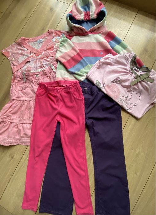 Zestaw ubranek dla dziewczynki rozm. 110/116