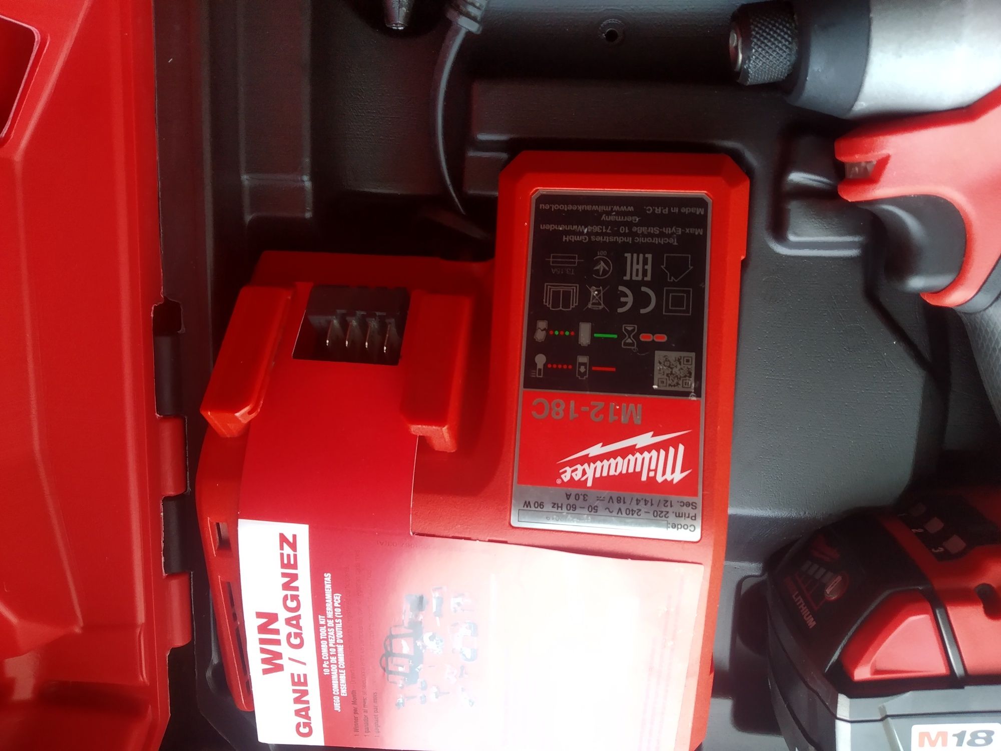 Продам інструмент від Milwaukee M18 fuel