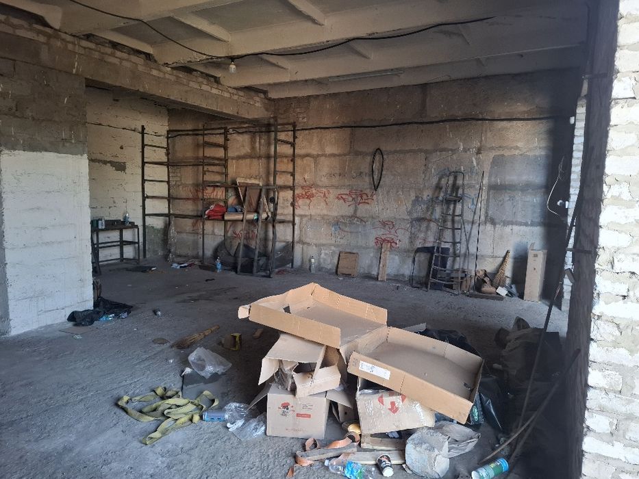 Сдам в аренду помещение (боксы)