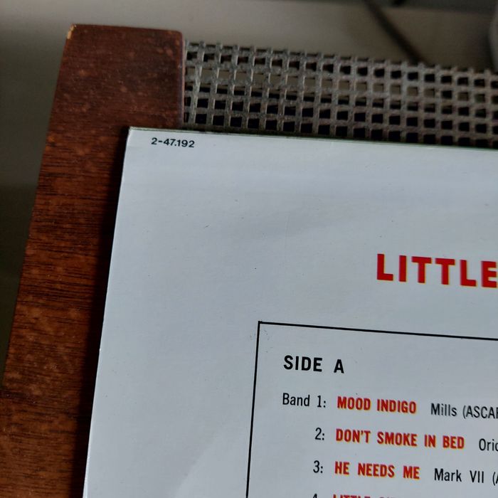 Nina Simone - Little Girl Blue
Lado A com risco superficial audível